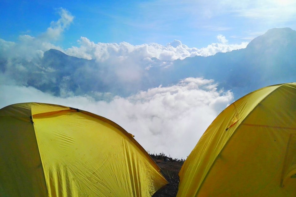 camping rinjani indonesia