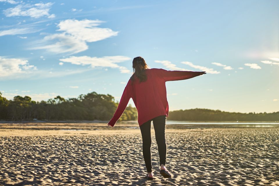 woman-lessons-beach