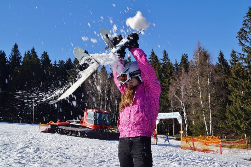 snowboarder woman gear