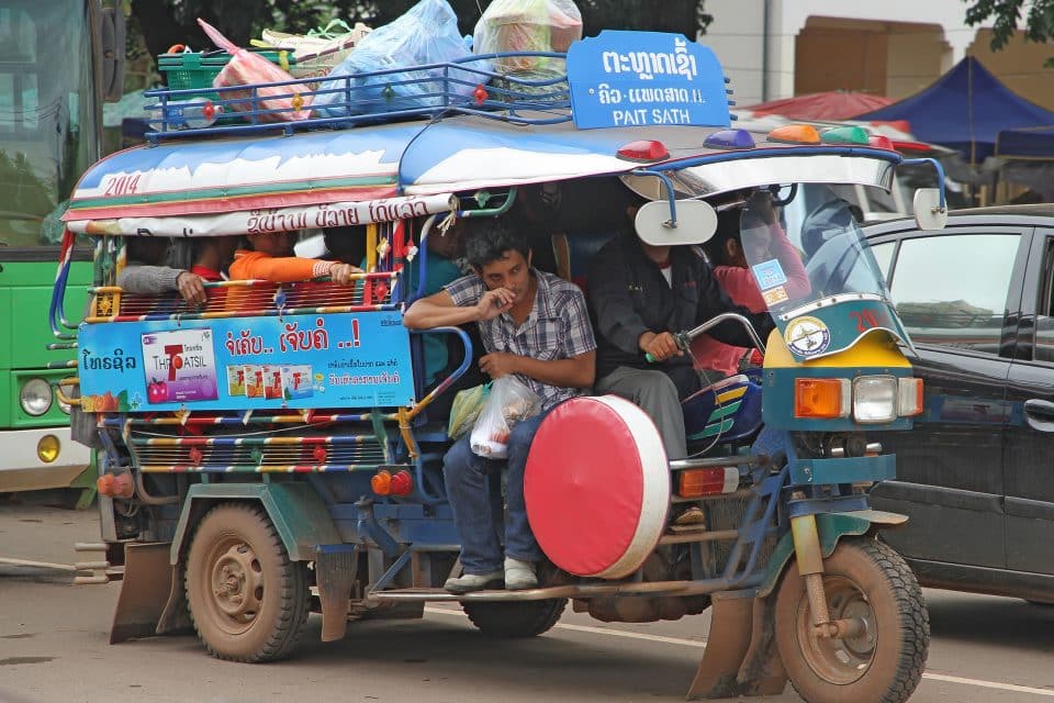 tuk tuk laos