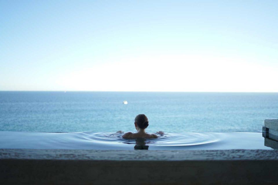woman-resort-hotel