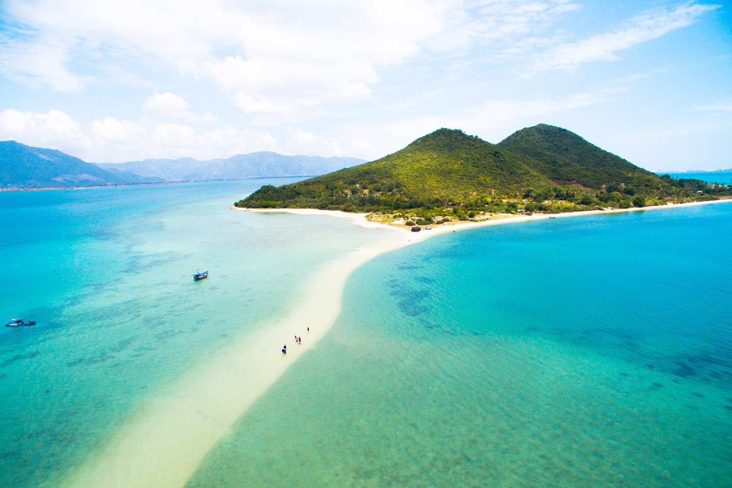 vietnam travel beach