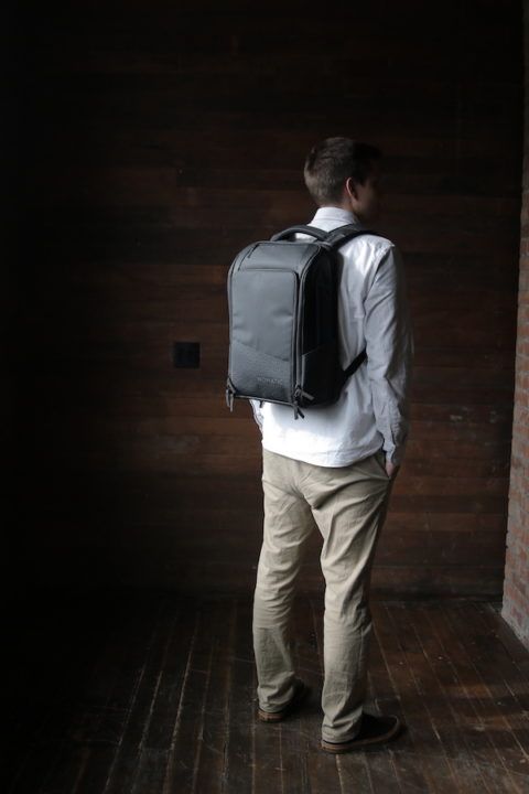 Nomatic Backpack Review: Are They Worth It? [HONEST GUIDE]