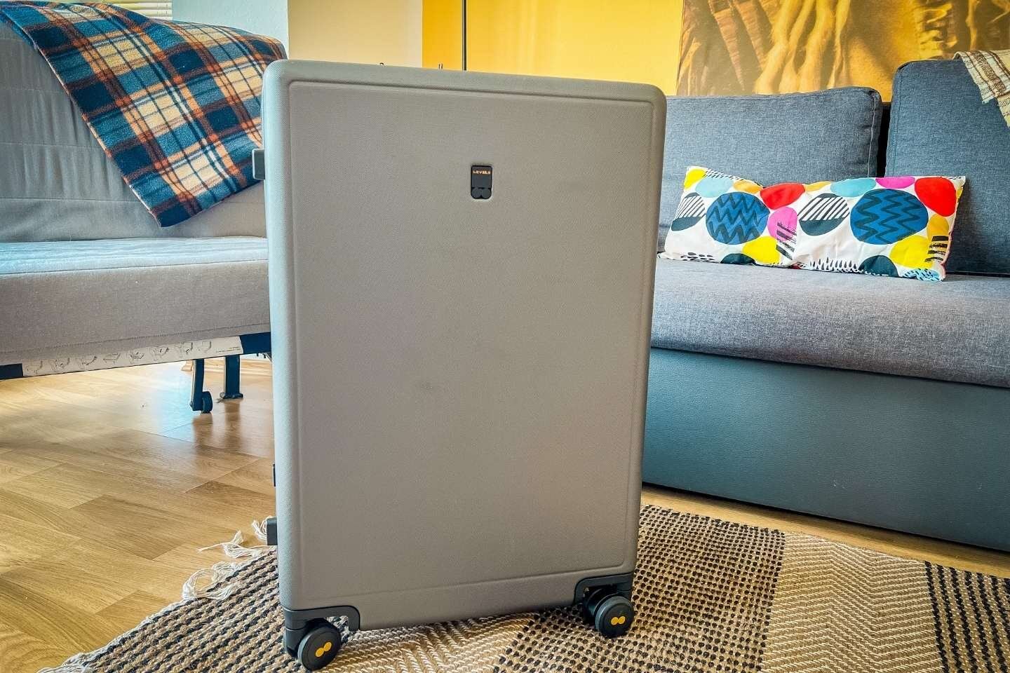 level8 luggage review