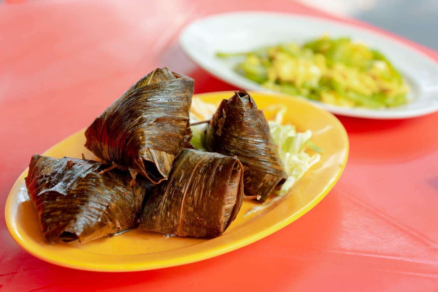 Gai Hor Bai Toey